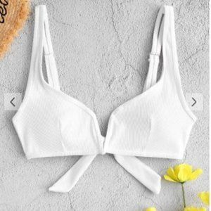 Women's Trendy white padded bikini top (NEW)
